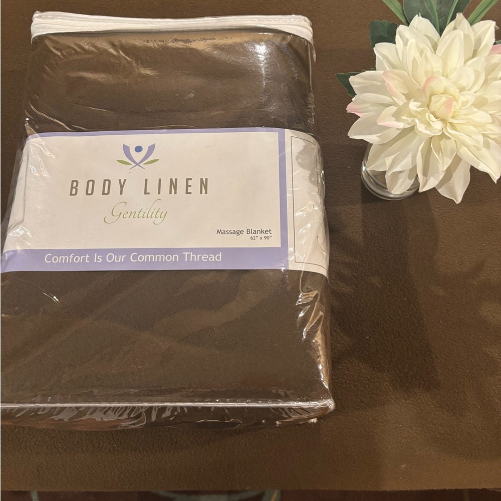 Gentility Brown Massage Blanket